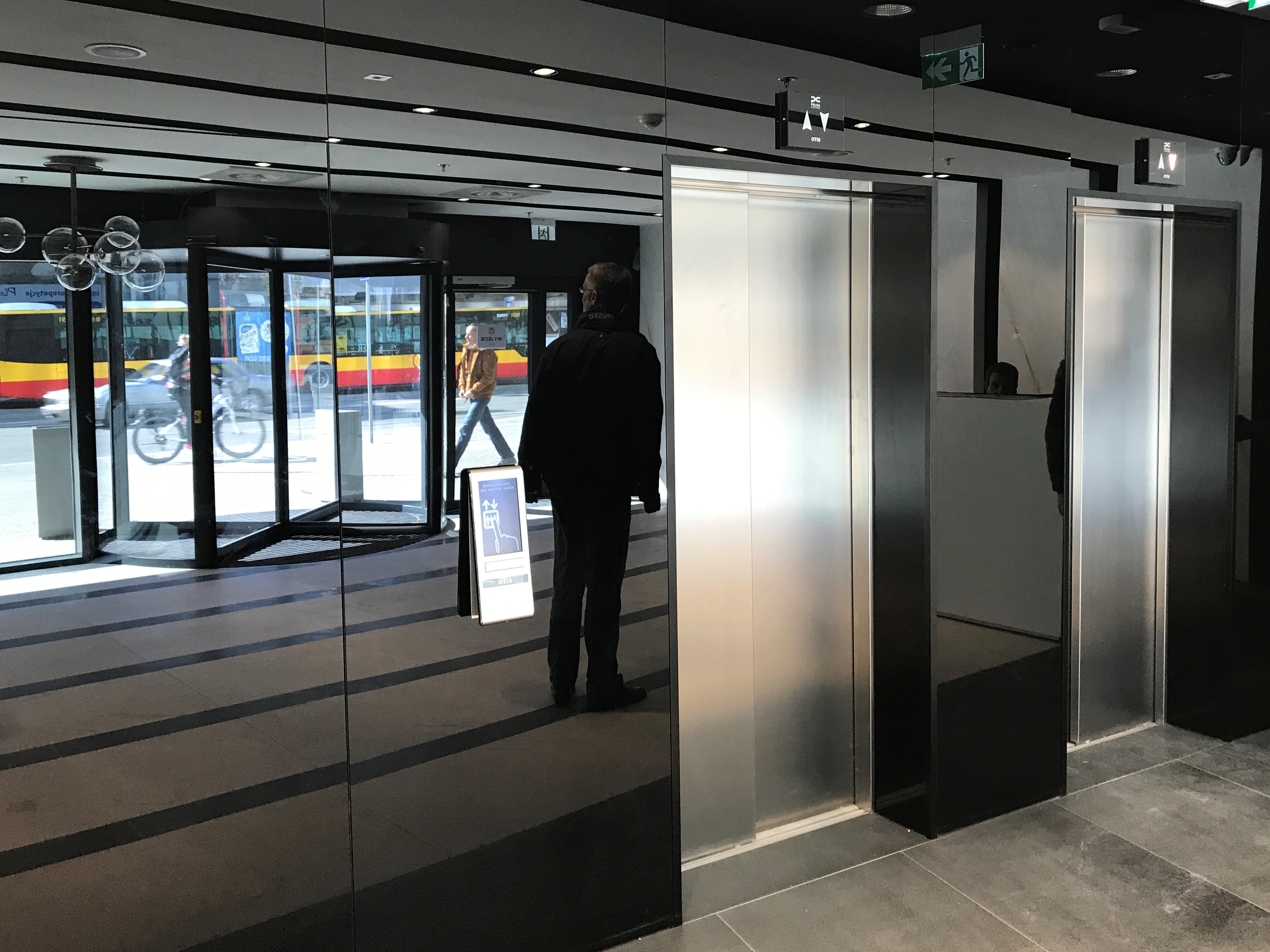 POLNA CORNER WARSZAWA